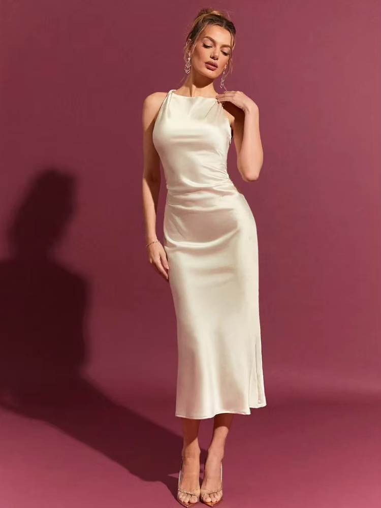 Robe satin beige