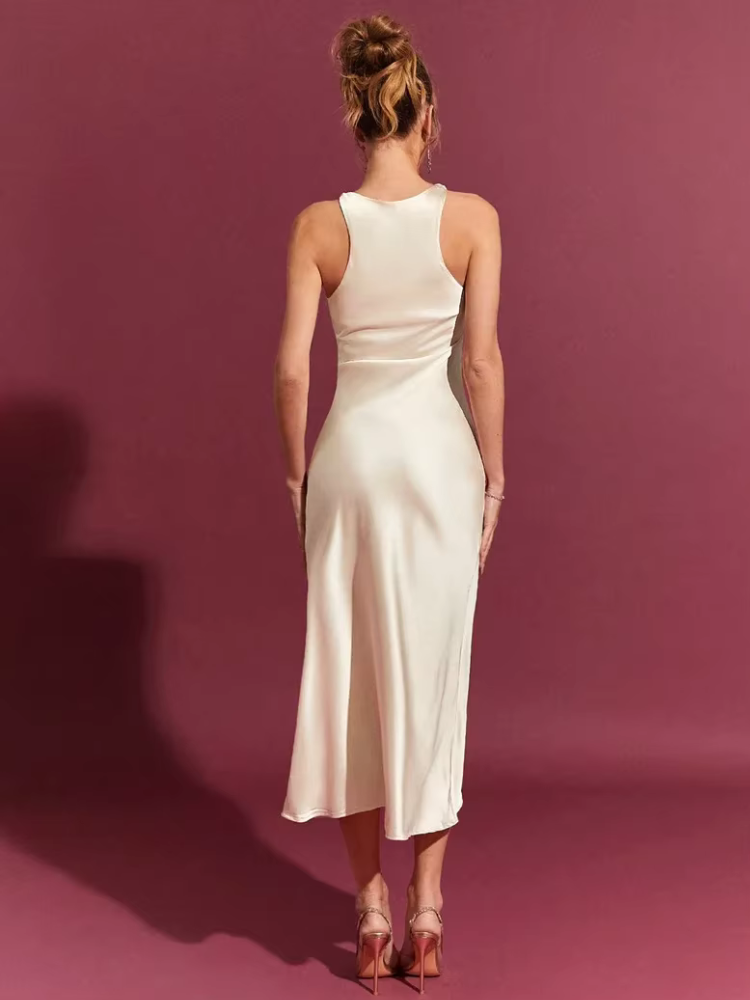 Robe satin beige