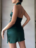 Robe verte satinée courte
