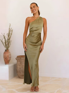 Robe longue satin bleu
