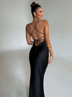 Robe longue satinée à bretelles
