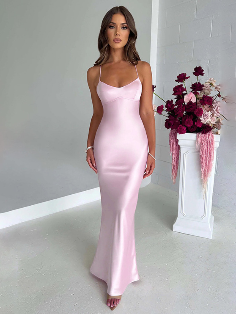 Robe longue satinée à bretelles
