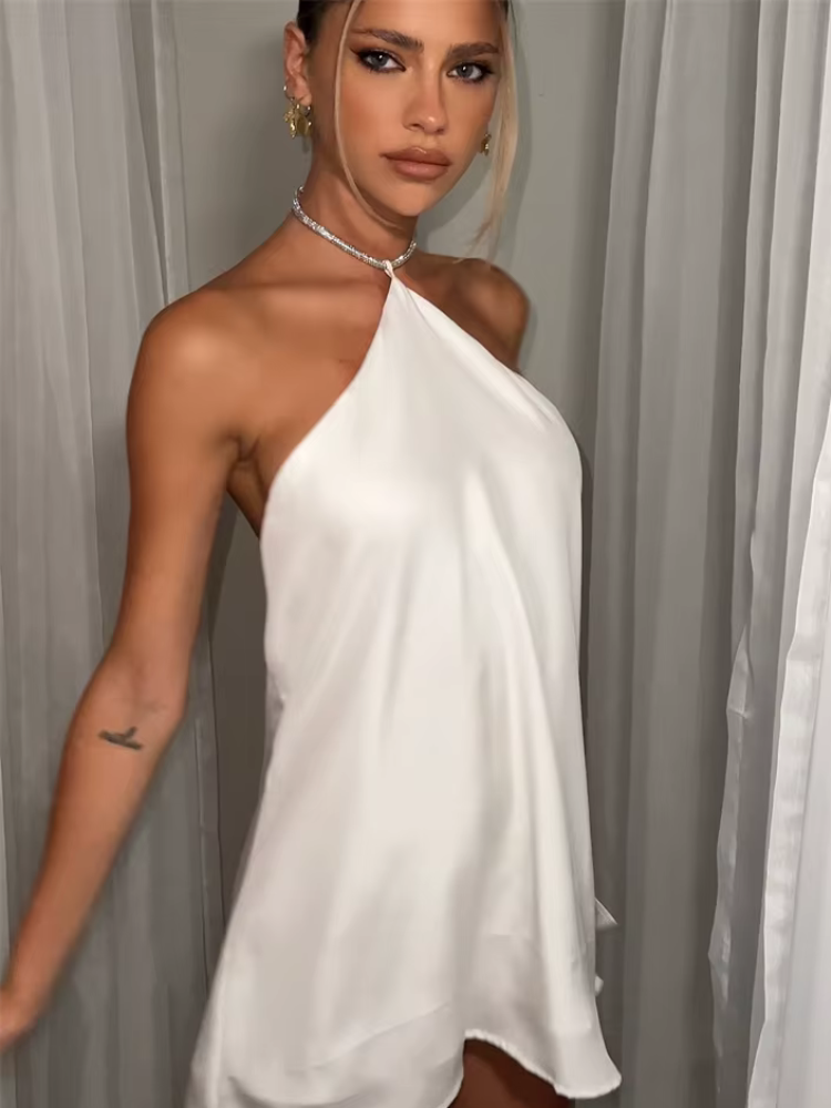 Robe satin noir courte