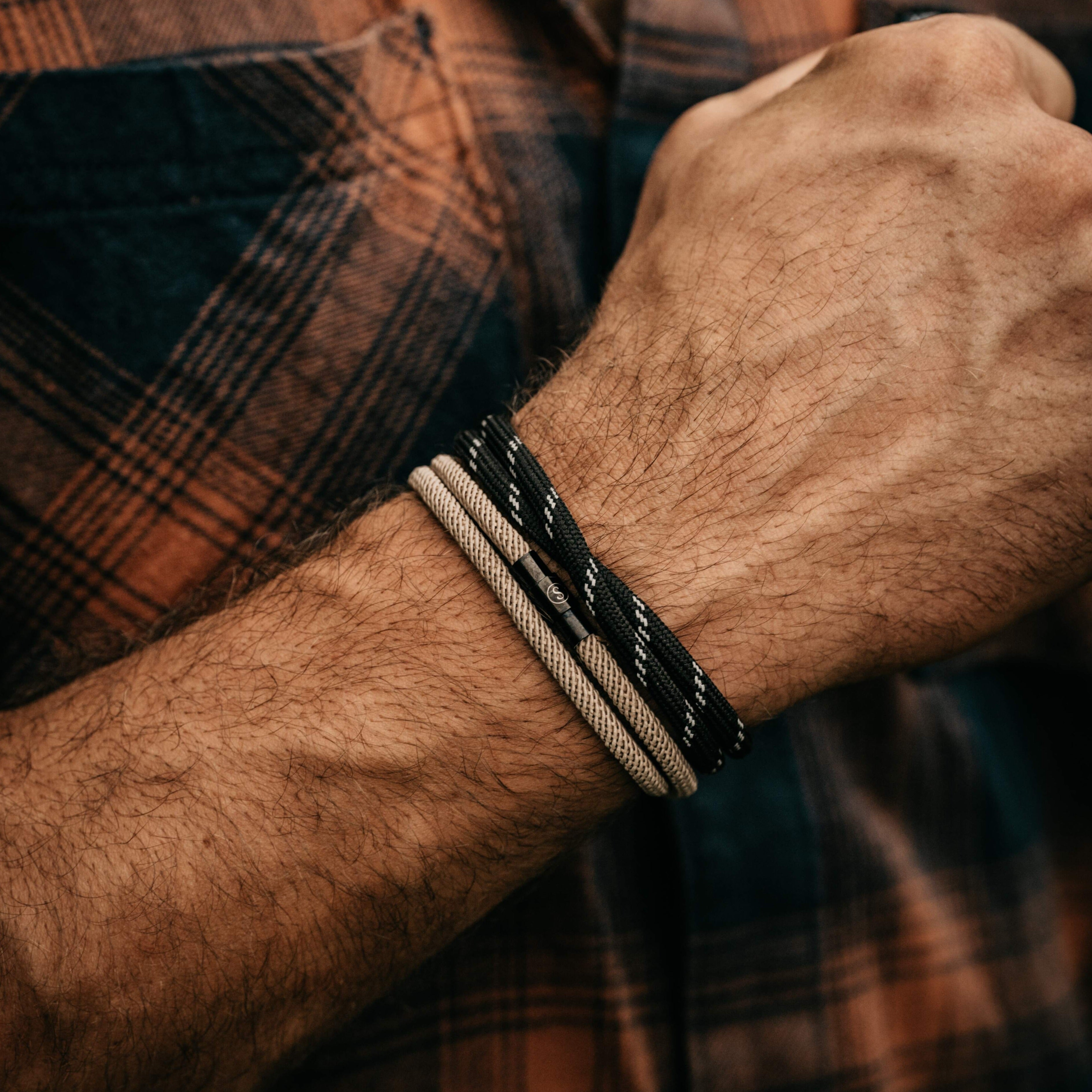 Ara - Milanese Cord Magnetic Bracelet - Brown Edition