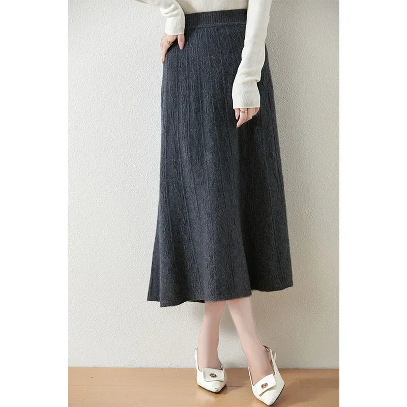 Jupe midi trapèze en laine mérinos – Tricot doux, chaud et élégant