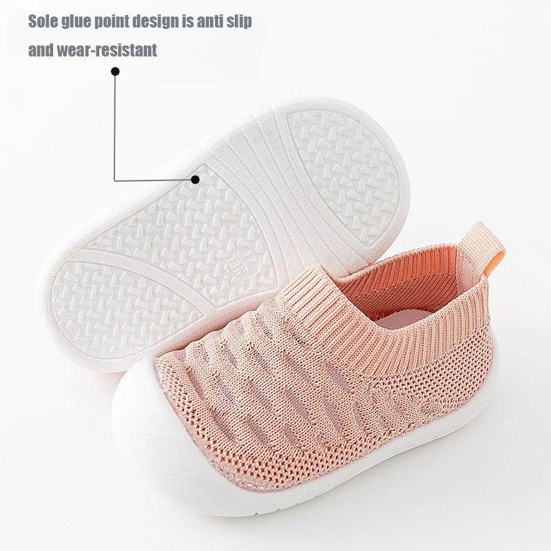 Chaussons Bébé Antidérapants en Tricot Rose Doux