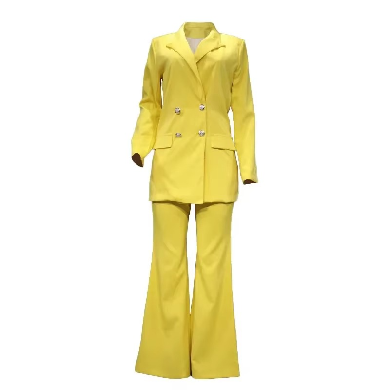 Elegant Blazer with Button Closure and Flared Pants for Women - Two-Piece Set for All Seasons