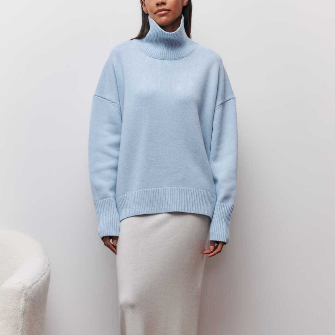Camille | Winter Turtleneck Sweater