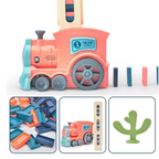 Jouet train domino rose et bleu avec pièces de domino multicolores, cactus vert en plastique, idéal pour enfants, jeu éducatif et amusant.