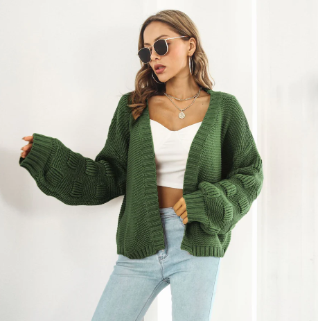 Luxurious warm long-sleeved women's sweater