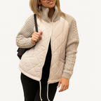 Veste matelassée avec manches tricotées pour l'automne