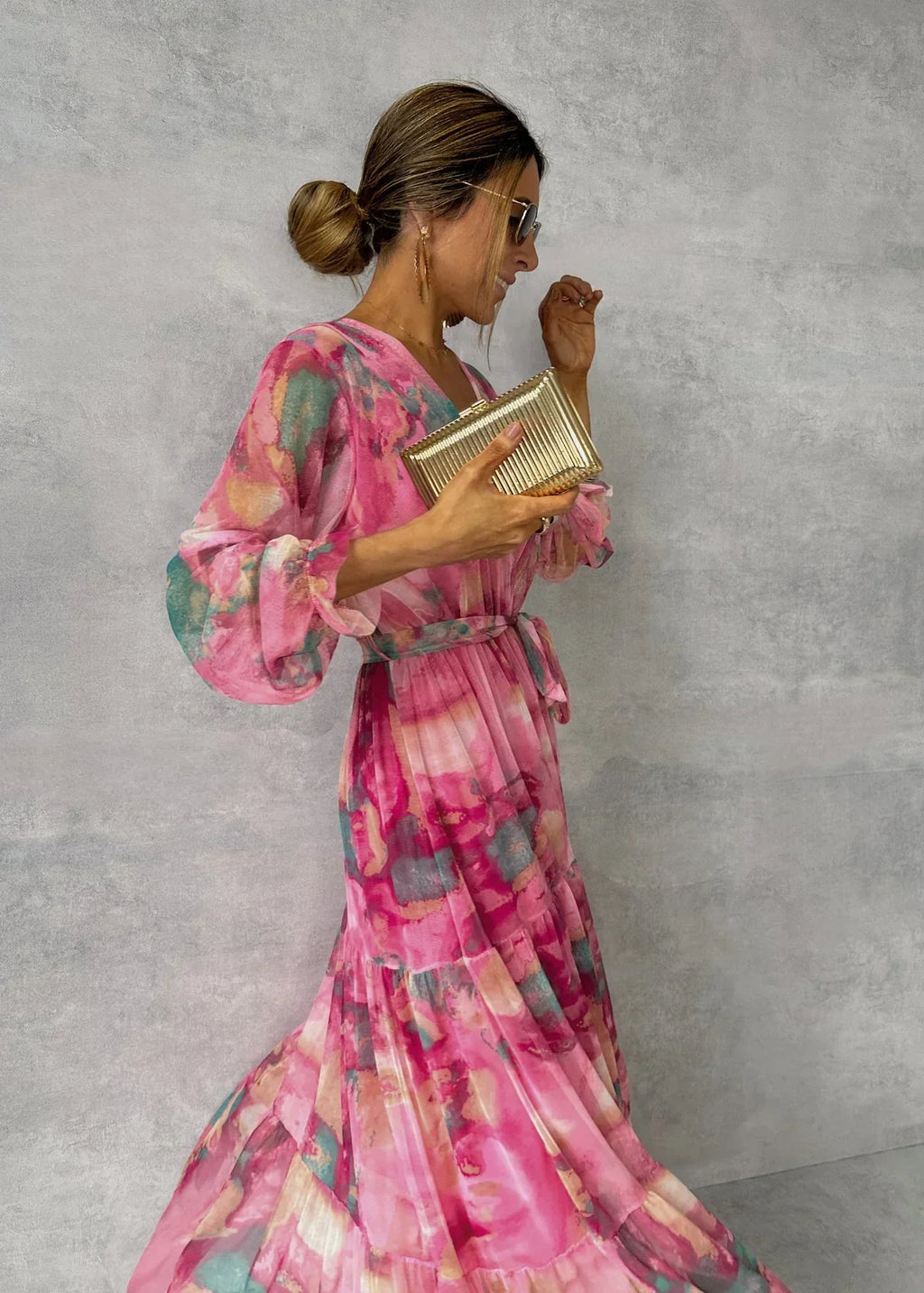 Women's long-sleeved summer dress - Modern and casual fashion