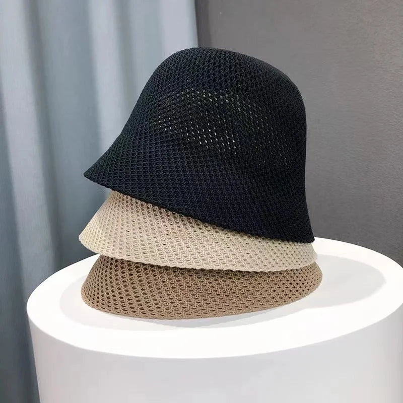 Chapeau cloche en laine beige pour femme élégant