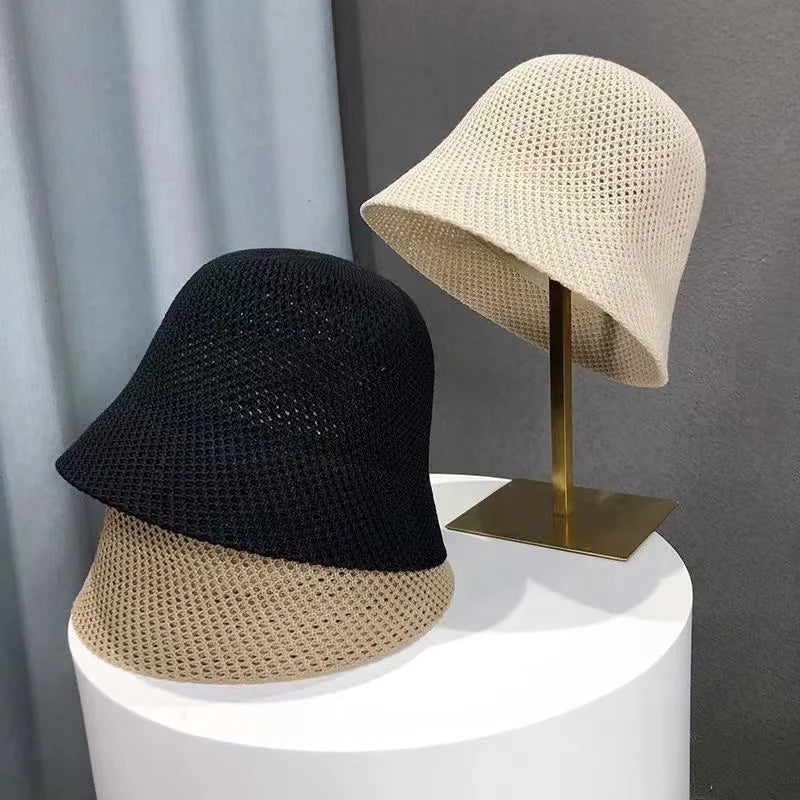 Chapeau cloche en laine beige pour femme élégant