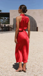 Robe midi élégante pour femme, à col halter et décolleté drapé