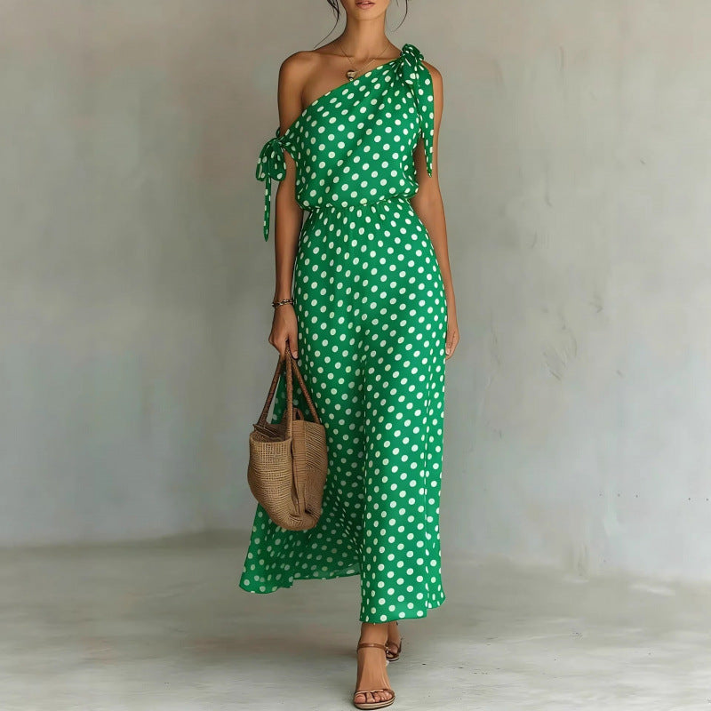 Robe asymétrique à pois imprimée - Élégance moderne