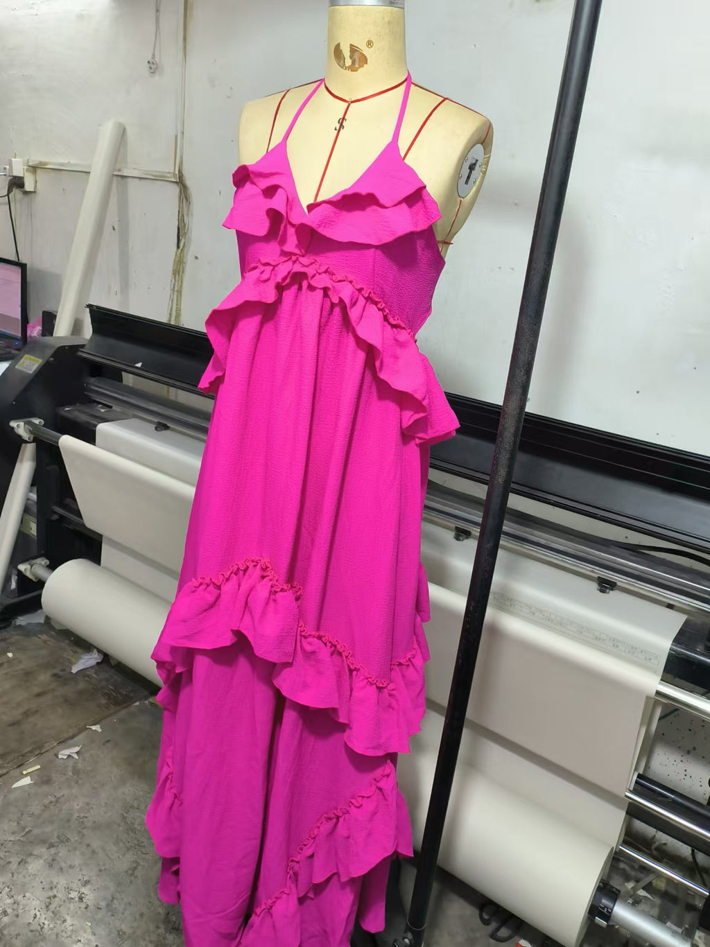 Sleeveless V-neck maxi dress