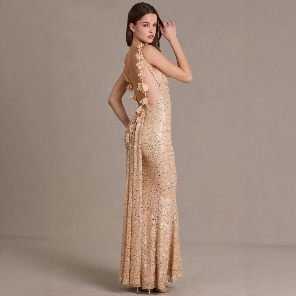Robe longue dos nu perlée et paillettes