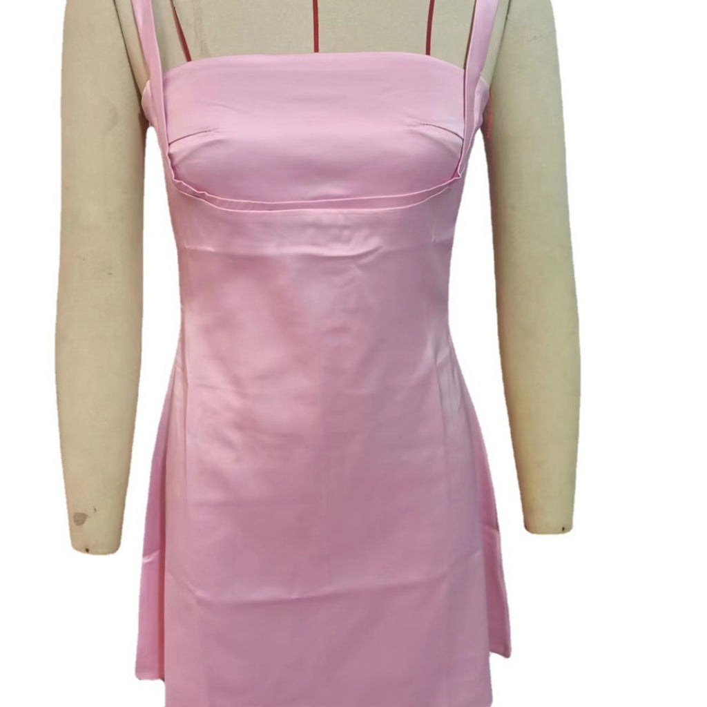 Robe Satin Dos Nu avec Bretelles Ajustables