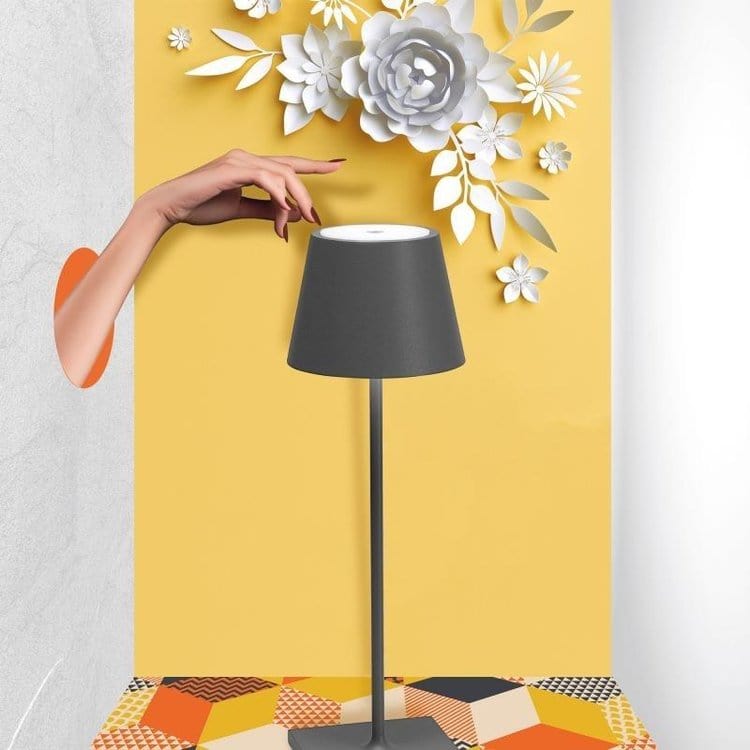 Lampe LED de table étanche compatible Alexa – design minimaliste & commande vocale