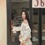 Loose-fitting short dress with bell sleeves and high waist