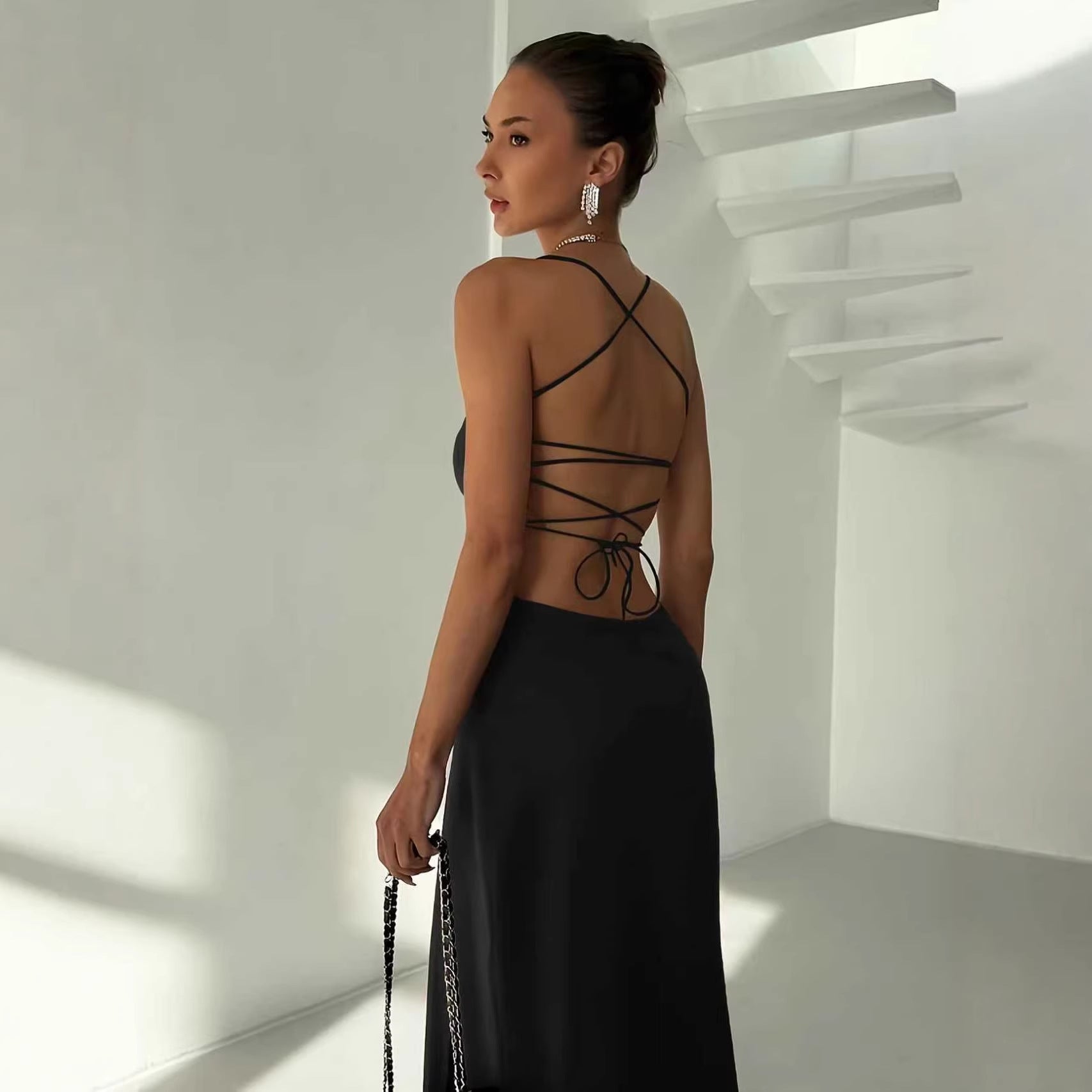 Robe Longue Dos Nu Élégante — Noir, Rouge ou Marron