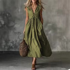 Robe longue col V sans manches – Unie et intemporelle