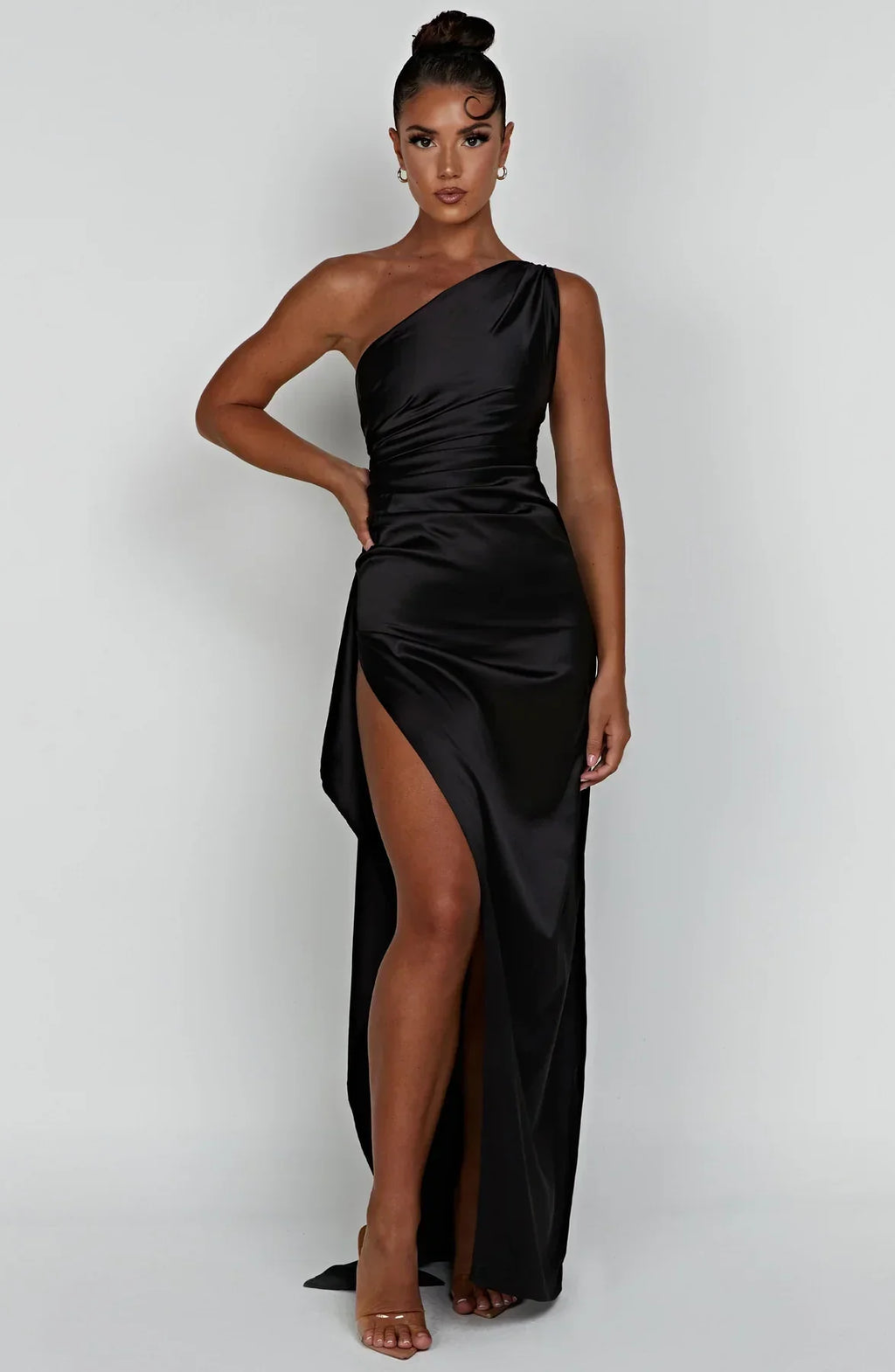 Robe fendue plissée en satin à une épaule - Édition Automne