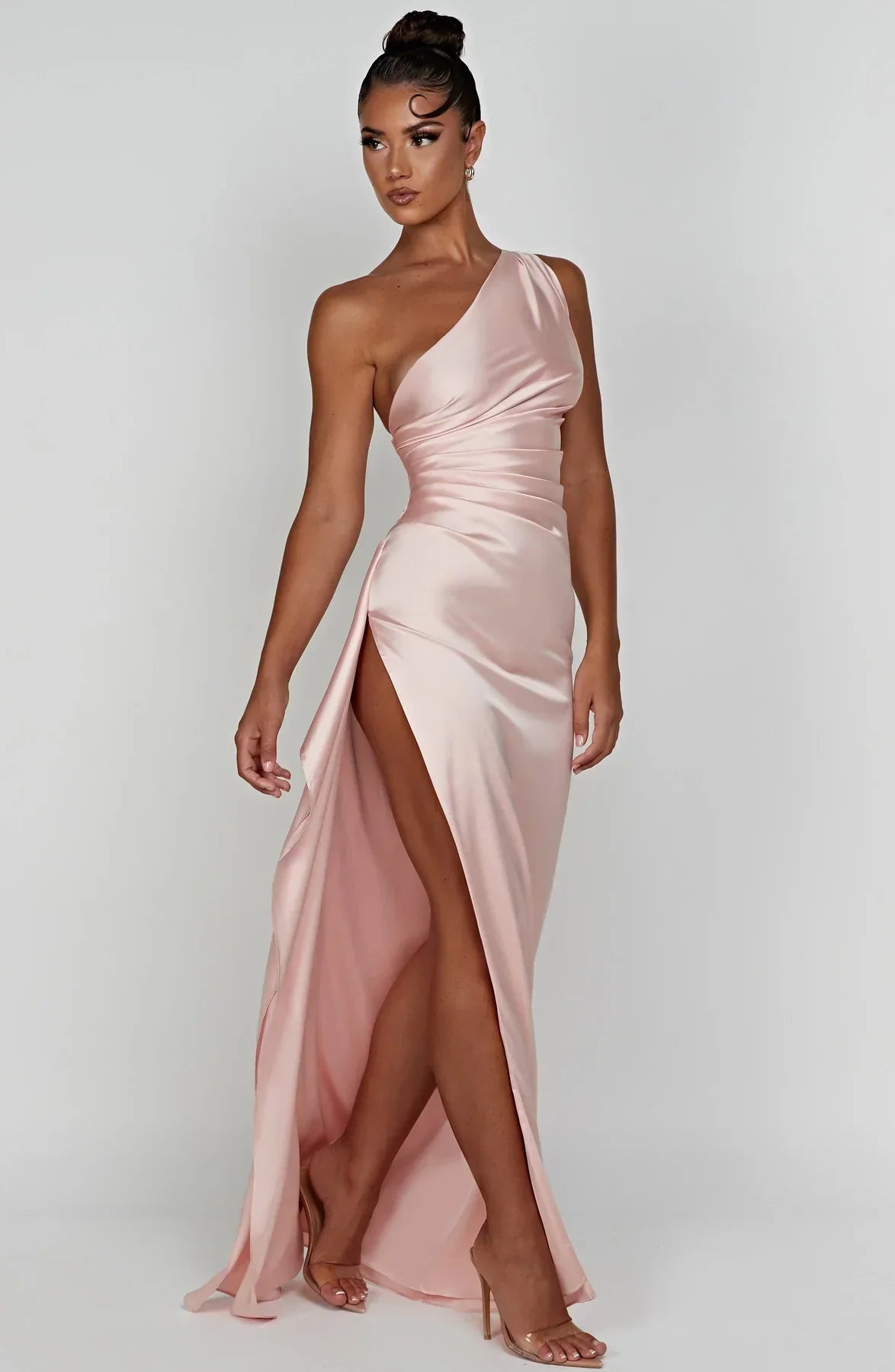 Robe fendue plissée en satin à une épaule - Édition Automne