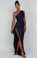 Robe fendue plissée en satin à une épaule - Édition Automne