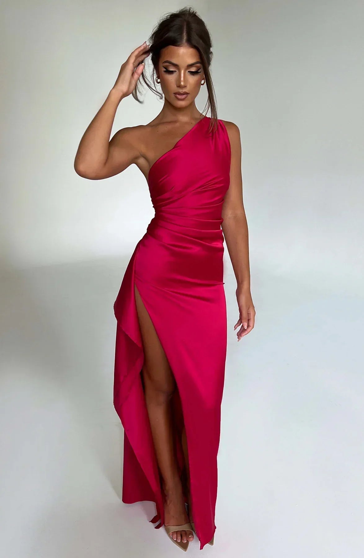 Robe fendue plissée en satin à une épaule - Édition Automne