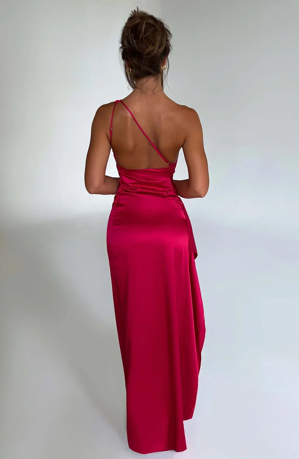 Robe fendue plissée en satin à une épaule - Édition Automne