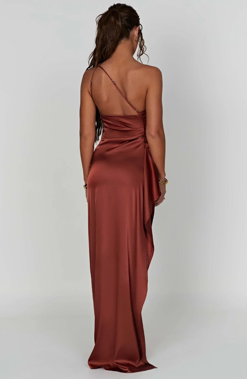 Robe fendue plissée en satin à une épaule - Édition Automne