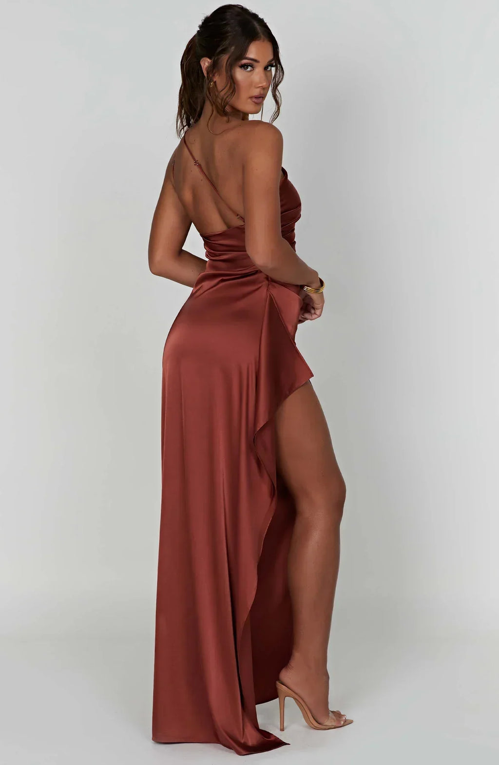 Robe fendue plissée en satin à une épaule - Édition Automne