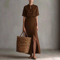 Robe midi nœud au col – Élégance intemporelle