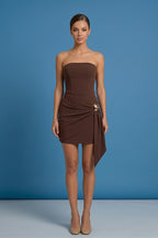 Mini-robe sans bretelles marron — Élégance bodycon