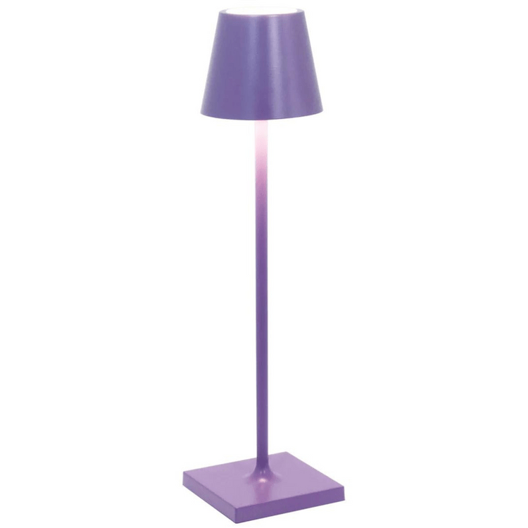 Lampe de table moderne violette avec abat-jour conique, design élégant, idéale pour décoration intérieure, éclairage d'ambiance.