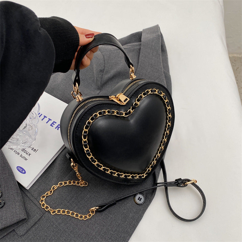 Sac à main bandoulière avec chaîne forme coeur - Chic&Shines