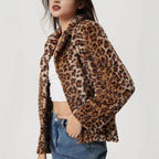 Manteau léopard épais à revers et boucles