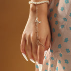 Bracelet en perle avec pendentif papillon