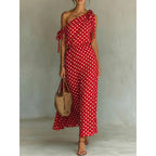 Robe asymétrique à pois imprimée - Élégance moderne