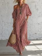 Robe rayée élégante avec découpe épaules