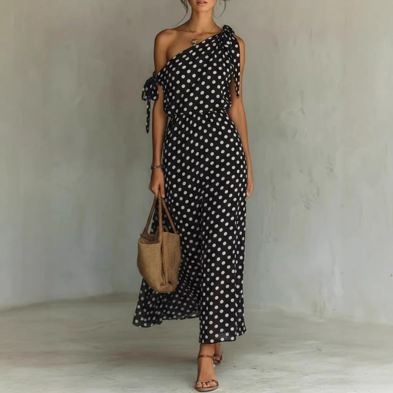 Robe asymétrique à pois imprimée - Élégance moderne
