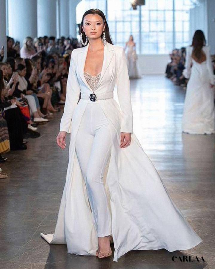 Robe de mariée combinaison