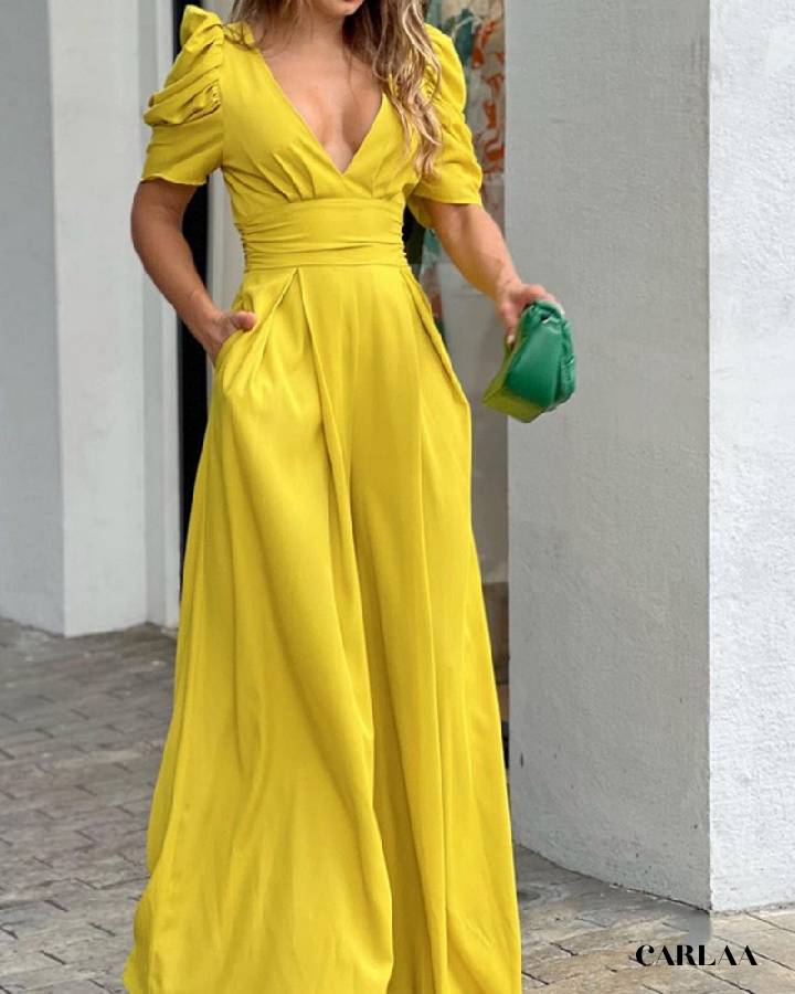 Formal jumpsuit for a ceremony
