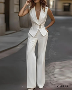 Sleeveless pantsuit