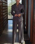 Tailleur pantalon femme moderne
