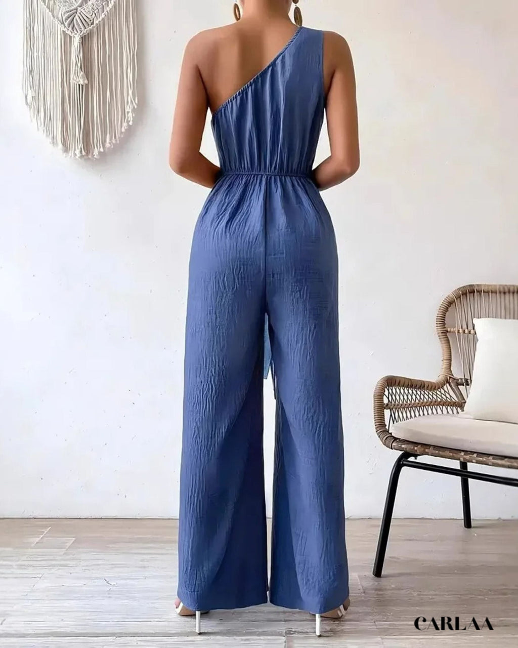 Smart casual wear for women