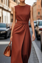 Robe longue irrégulière sans manches avec ceinture - Chic&Shines