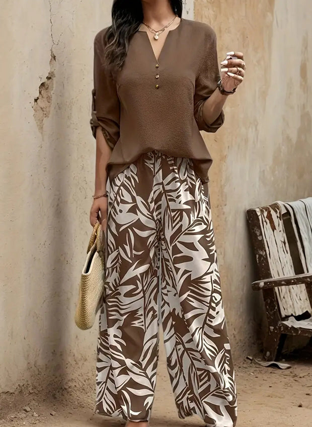 Ensemble haut col V et pantalon imprimé - Chic&Shines